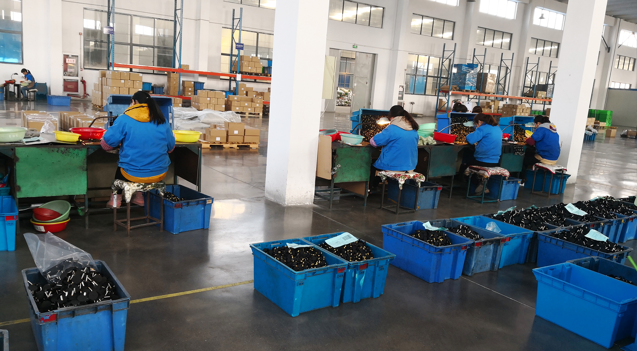 Tube valve inspection