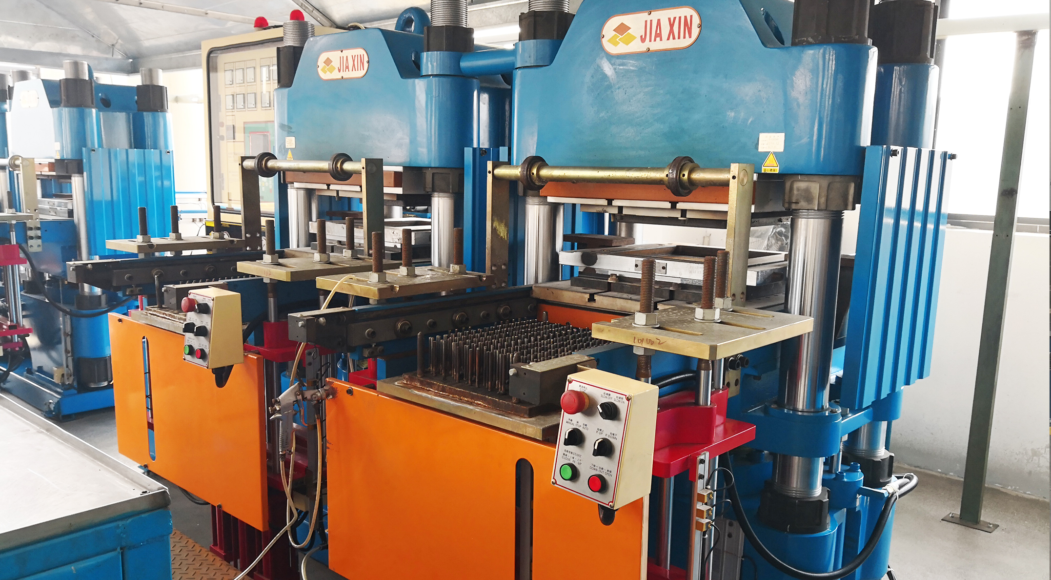 Tube valve for Curing
