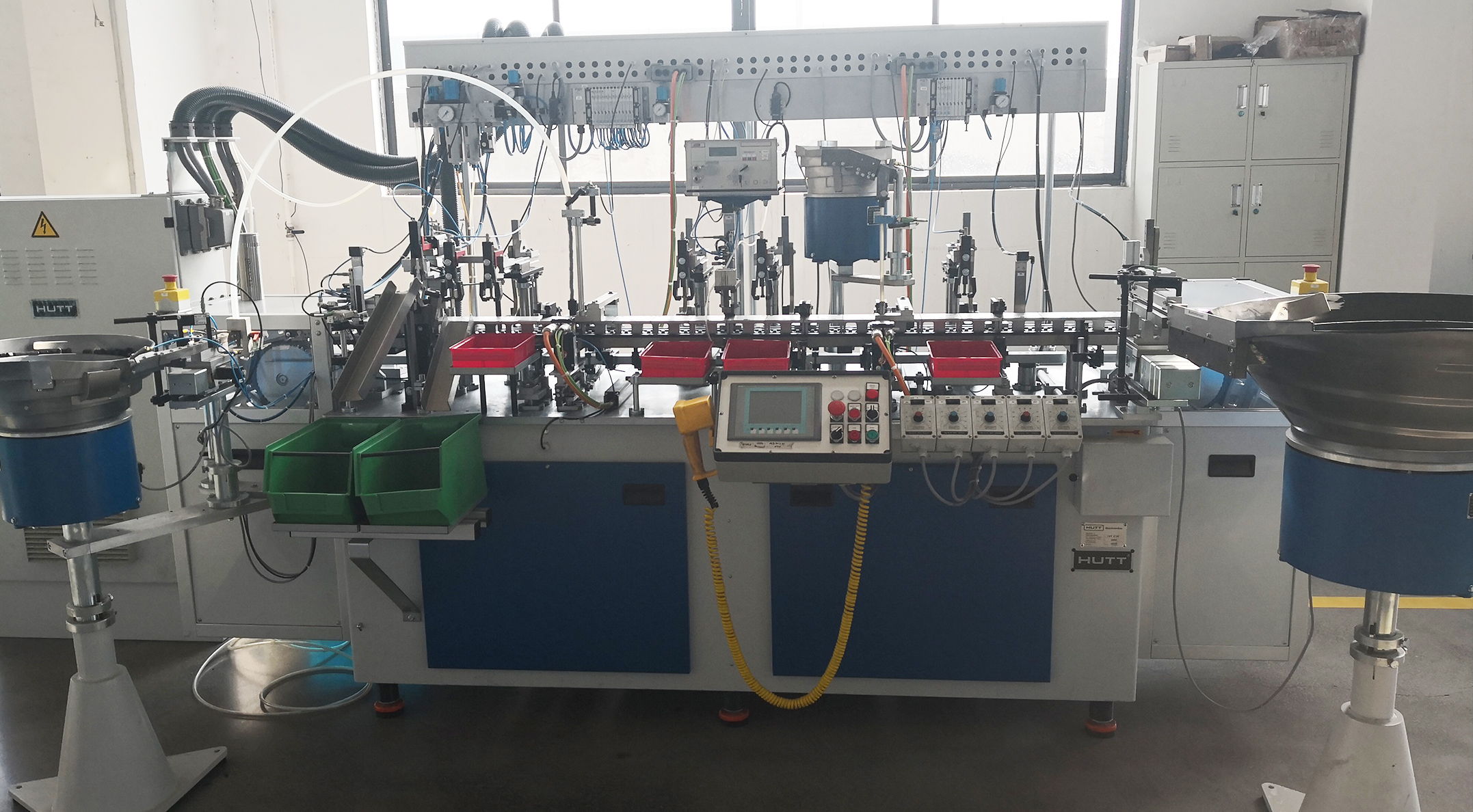 Advanced equipment for Tubeless valve production