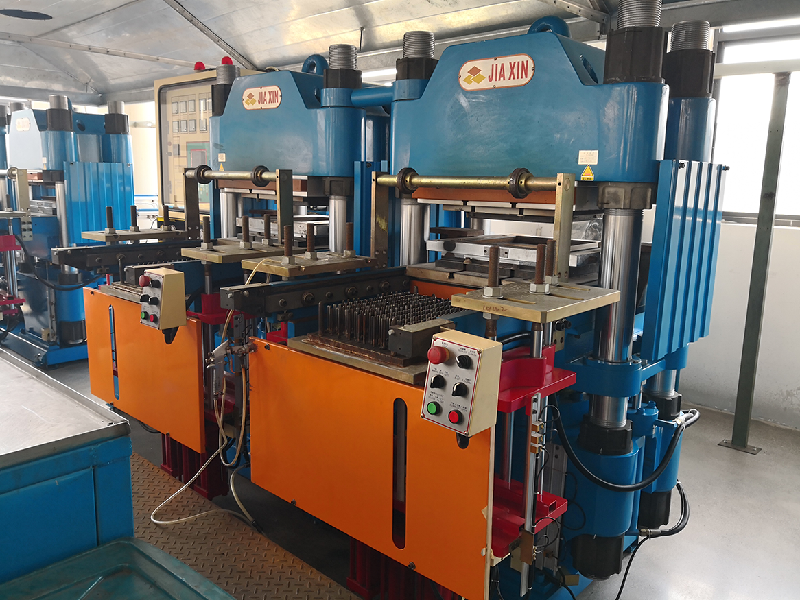 Tube valve for Curing